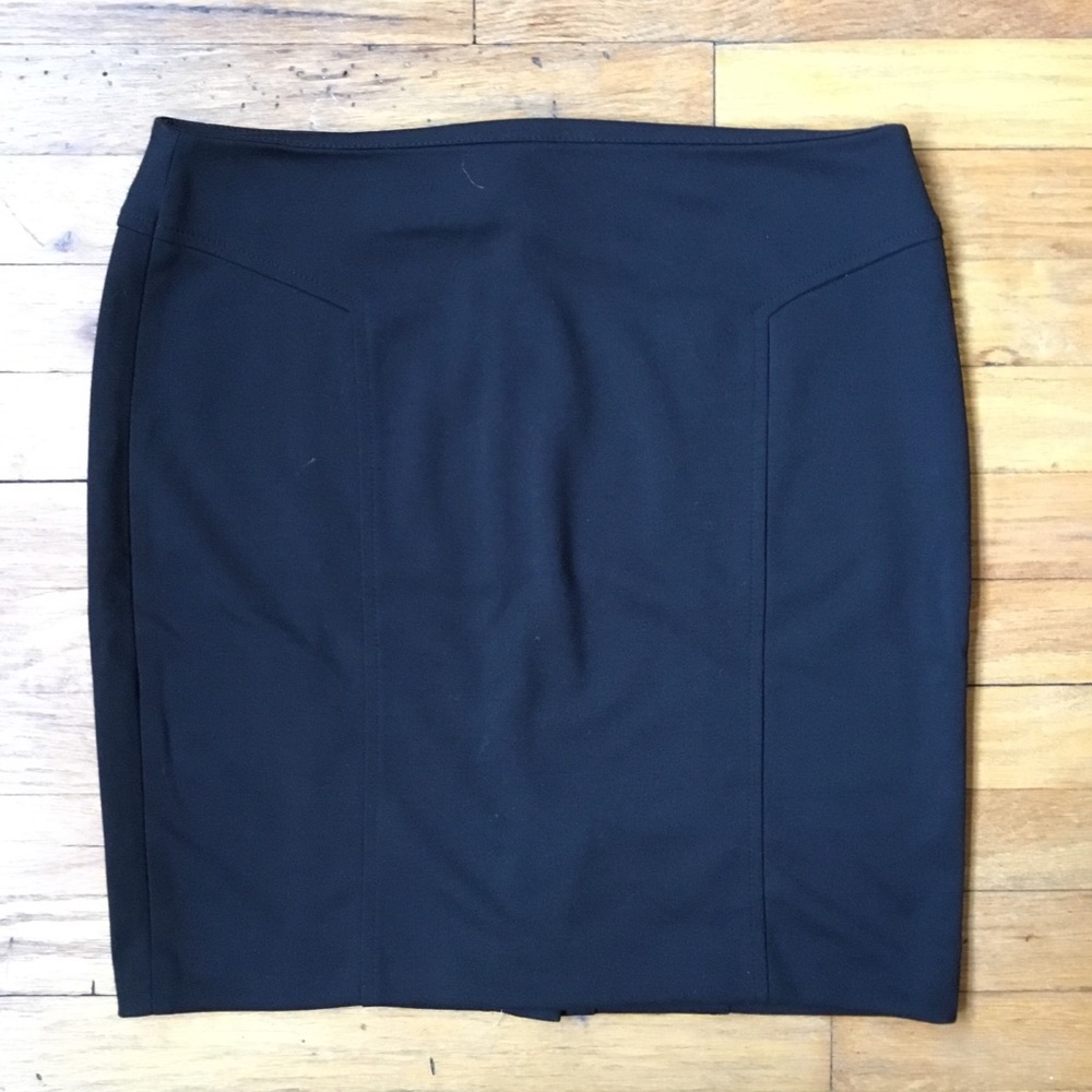 LOFT | Stretchy Black Pencil Skirt Petite